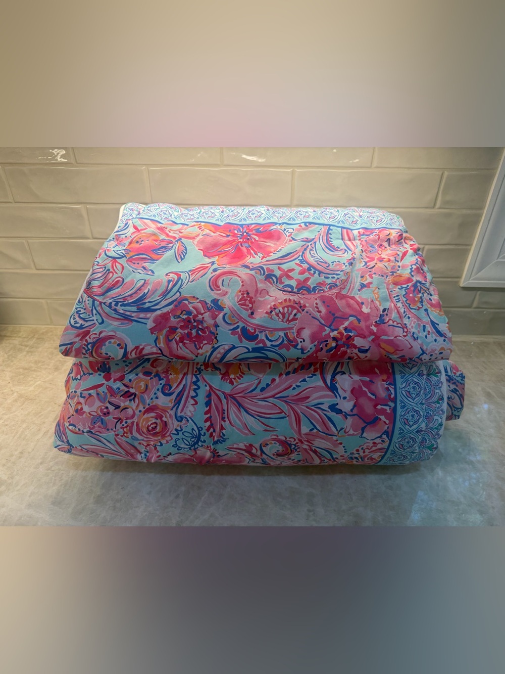 Pottery Barn Teen x Lilly Pulitzer Isla De Coco Comforter, Twin/Twin XL, Multi